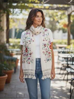 NWT Mantón De Manila Embroidered Silk Shawl Floral Fringe Wrap